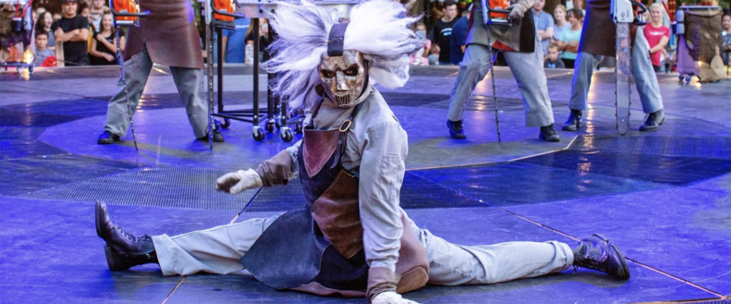 Amusement Park with Halloween in Utah. Frightmares, Utah Lagoon Park. Halloween costume